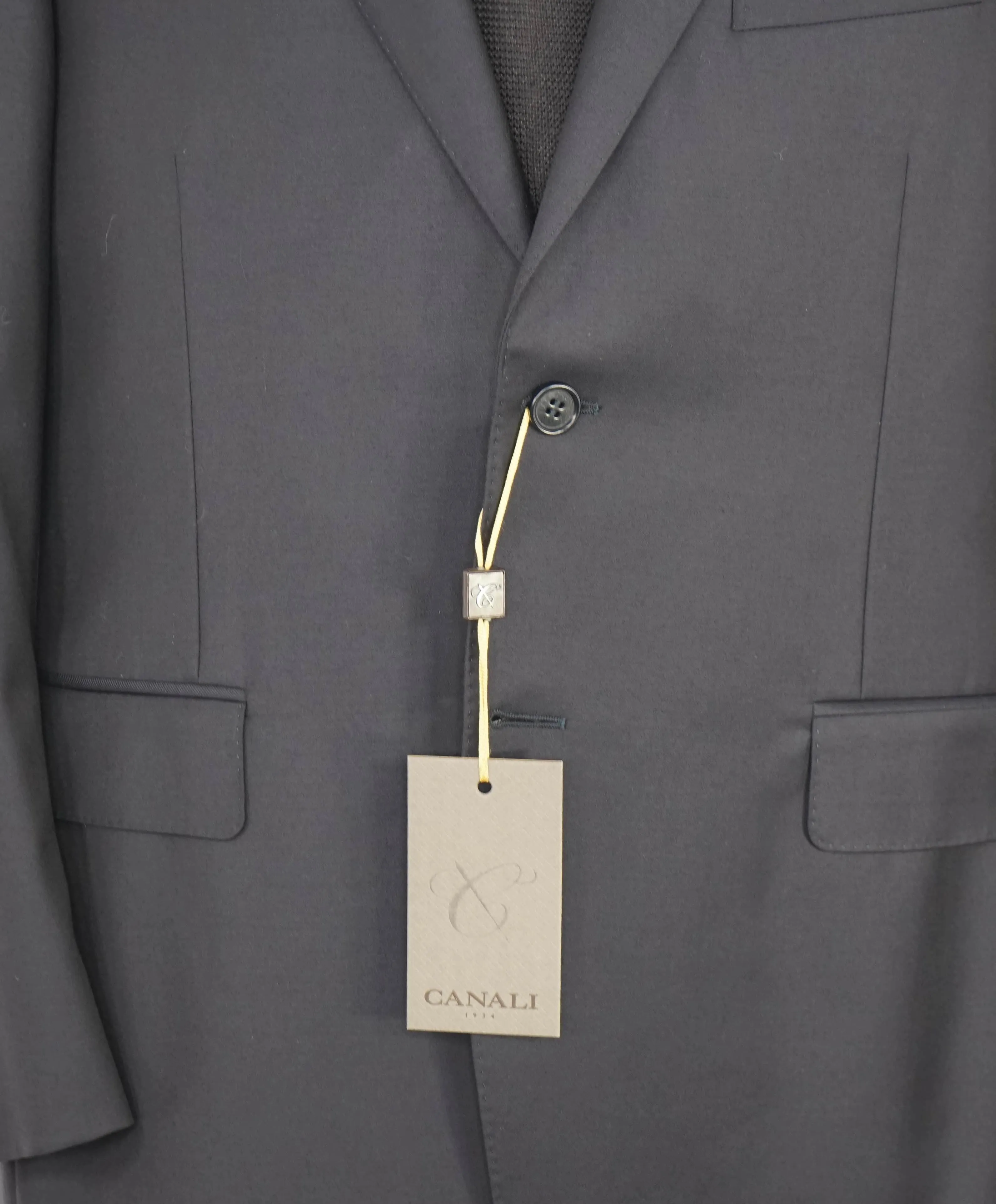 $1,795 CANALI - *CLOSET STAPLE*  Solid Navy Blue Notch Lapel Blazer - 44R US