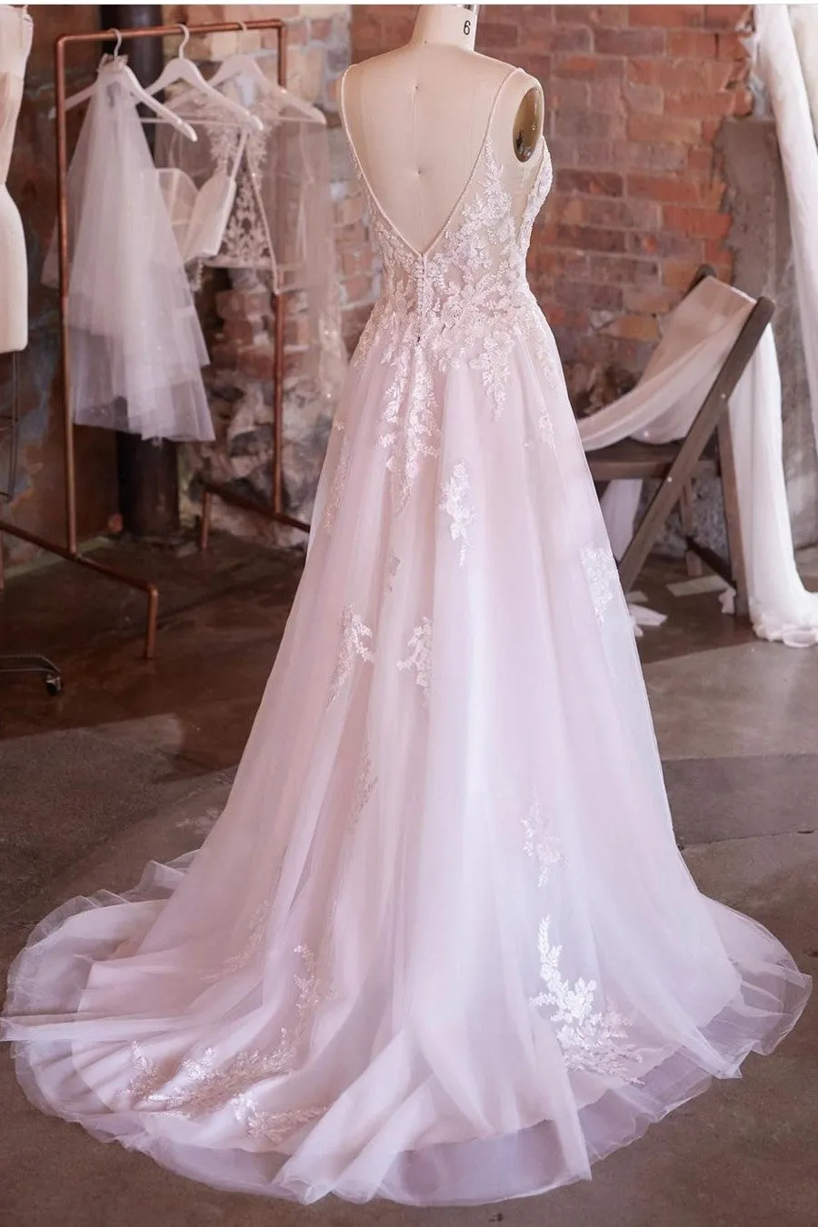 2022 Floral Bridal Dresses with Beaded Spaghetti Straps
