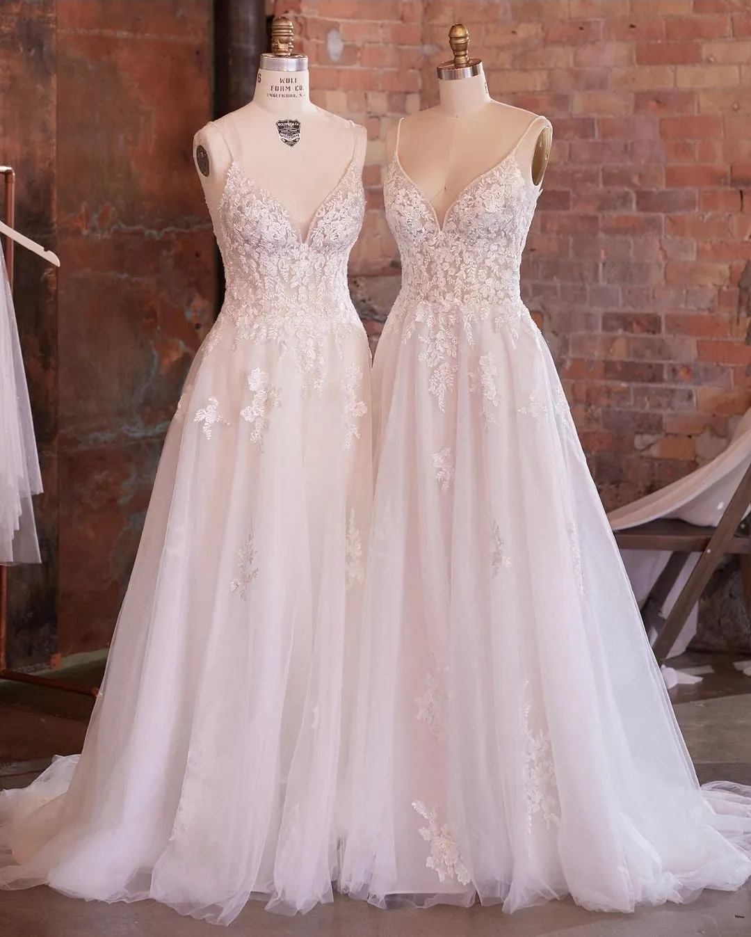 2022 Floral Bridal Dresses with Beaded Spaghetti Straps