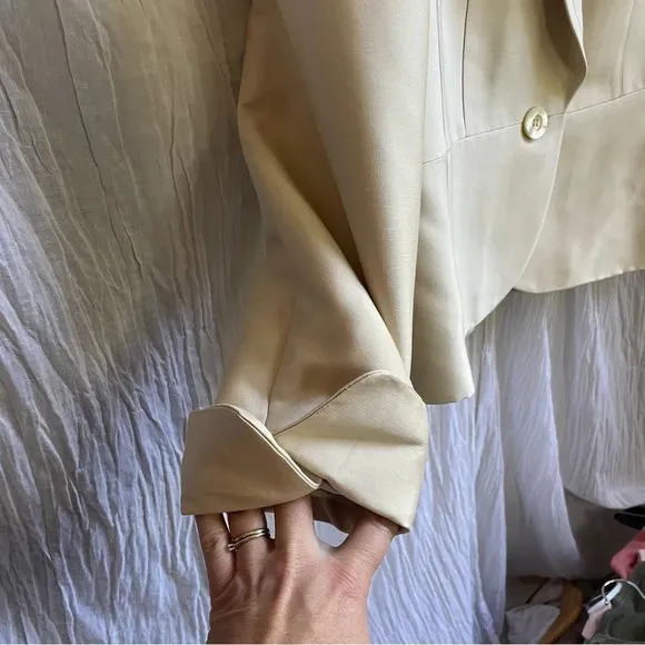 80%OFF❣️NWT Ann Taylor Champagne Silk/Wool Blazer, 8 &amp; Tank Top, M, 2 Pc SET
