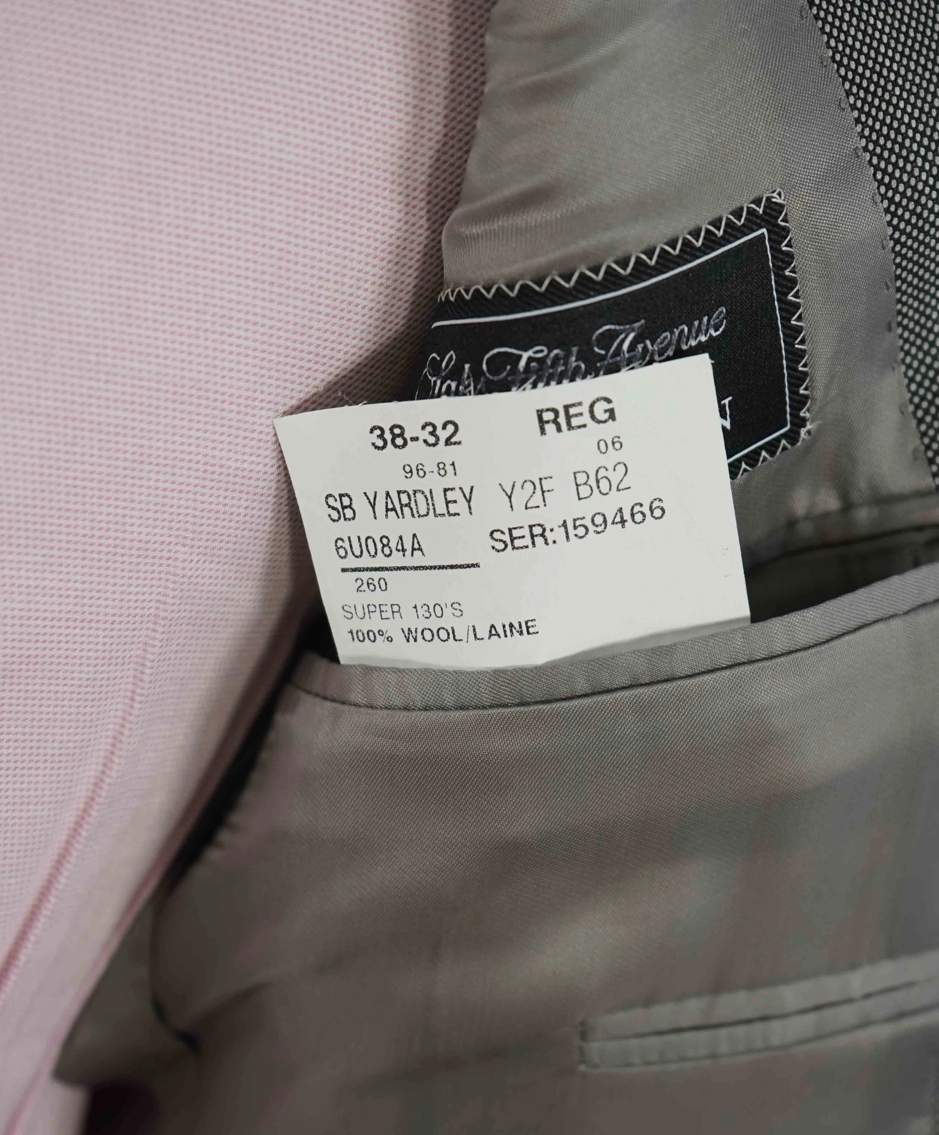 $995 SAMUELSOHN - Gray & Black Textured Birdseye Premium Grade Blazer - 38R