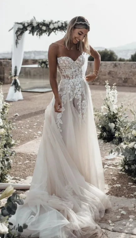 A line Sexy Sheer Lace Wedding Dress