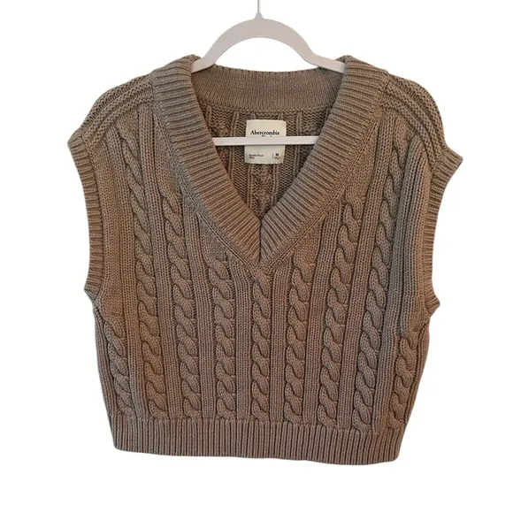 Abercrombie Cable Knit Cotton-BlendSweater Vest Tank Top size medium