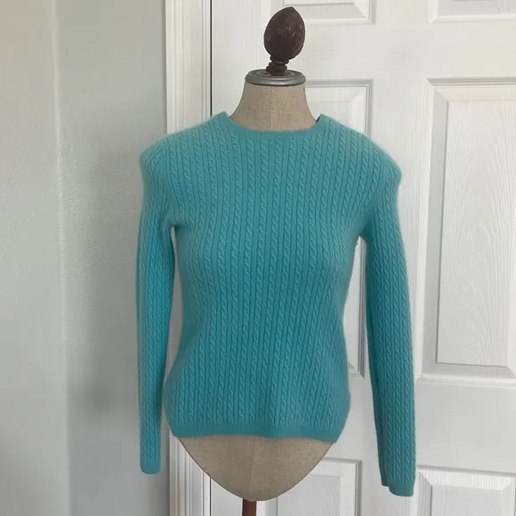 AK Anne Klein Sport cashmere sweater cable knit pullover aqua size L runs Small