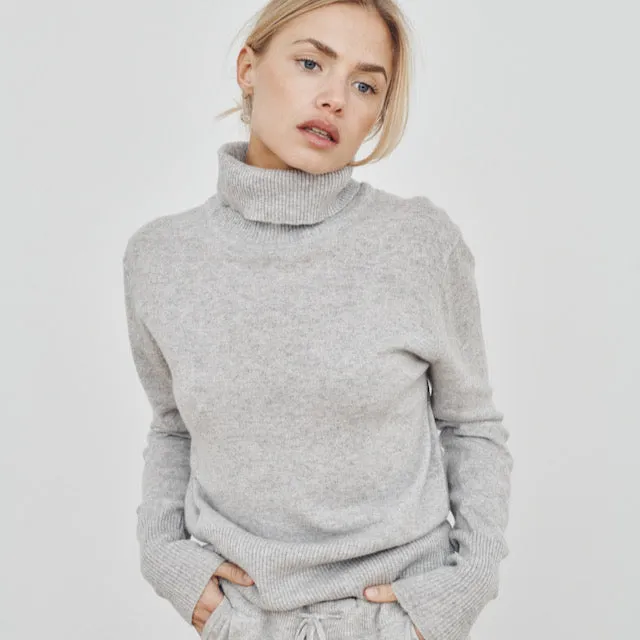 Annemo Sweater