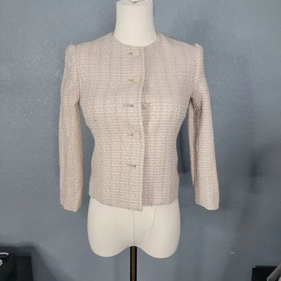 Aritzia Babaton Little Tweed Blazer Beige Metallic 3/4 Sleeve Collarless Office