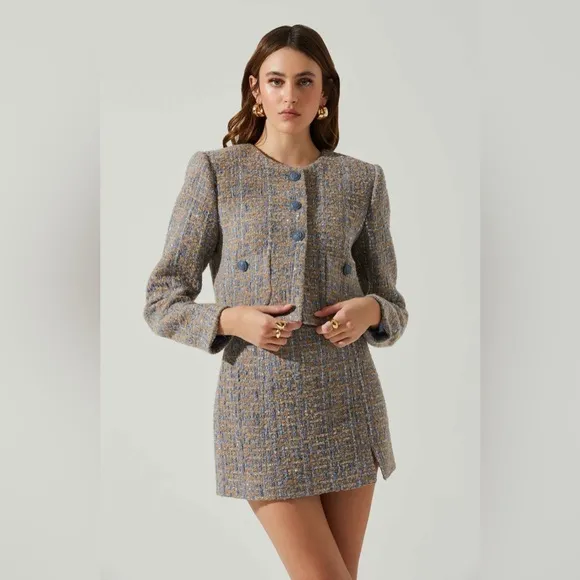 ASTR the Label Covina Tweed Mini Skirt in Blue and Taupe Silver