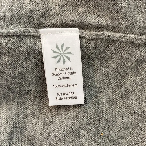Athleta Cashmere Drishti Sweater, Size M