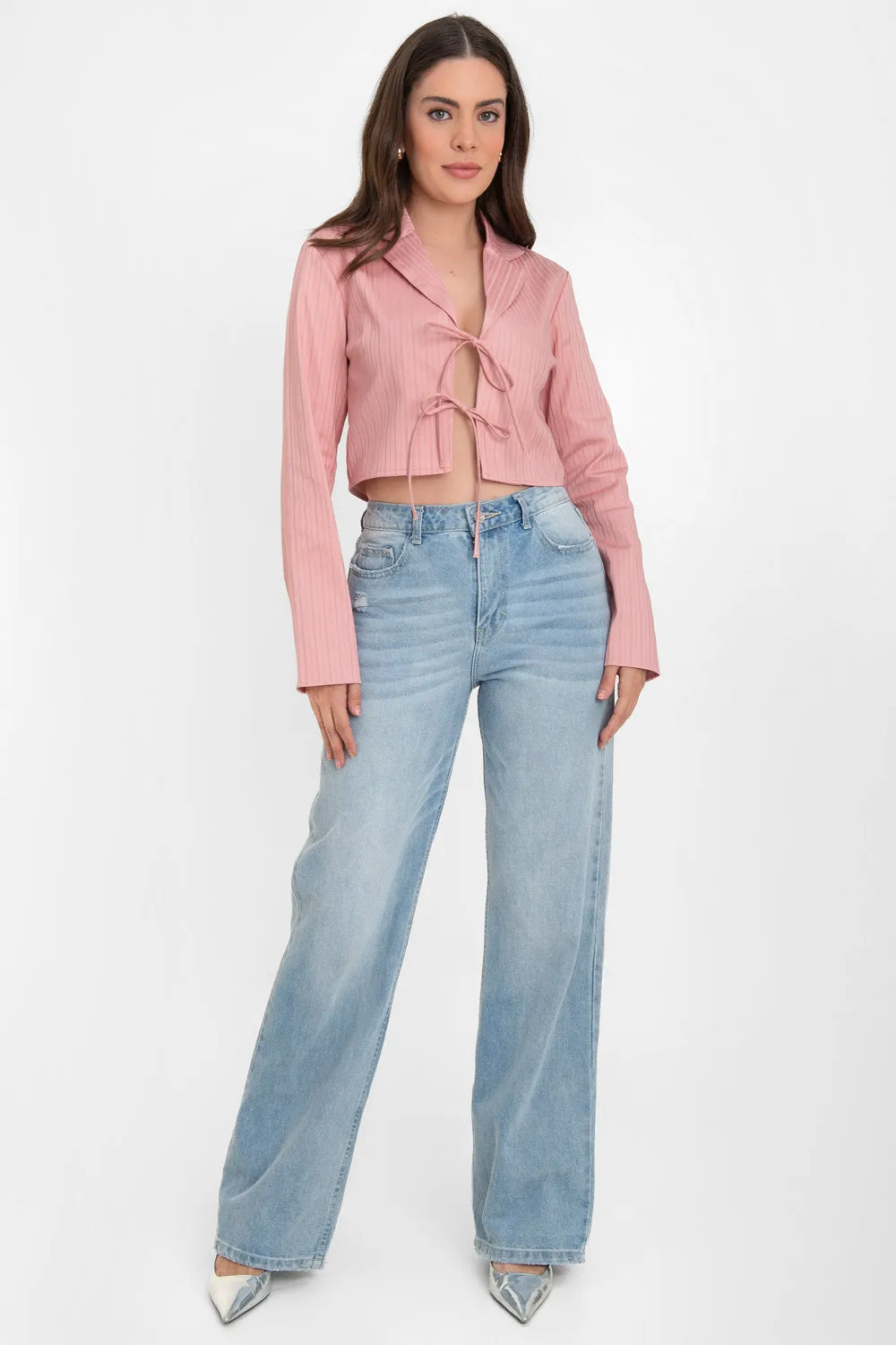 Blazer corto de rayas con lazos frontales