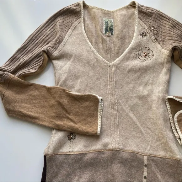 Burning Torch Patchwork beaded Recycled Cashmere Sweater Size Medium