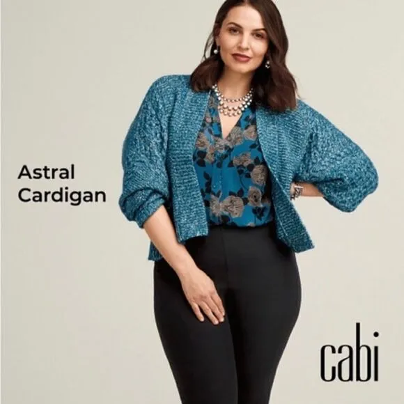 🧥CAbi ASTRAL CARTIGAN sz M in Celestial Blue &amp; White Knit. NWOT