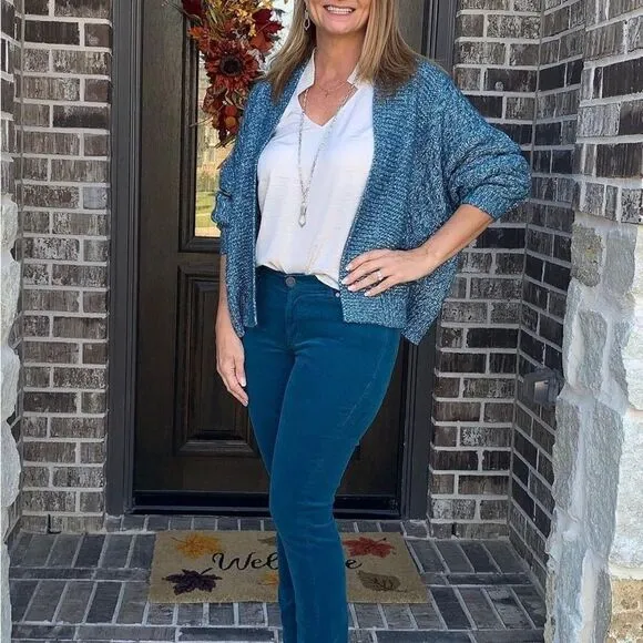 🧥CAbi ASTRAL CARTIGAN sz M in Celestial Blue &amp; White Knit. NWOT