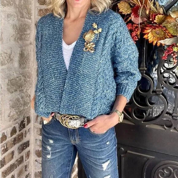 🧥CAbi ASTRAL CARTIGAN sz M in Celestial Blue &amp; White Knit. NWOT