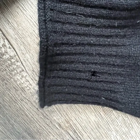 cashmere crewneck sweater