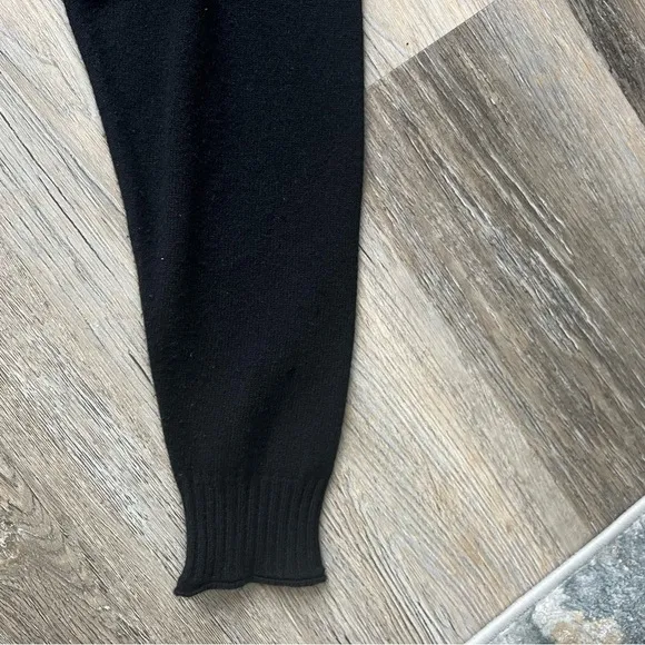 cashmere crewneck sweater