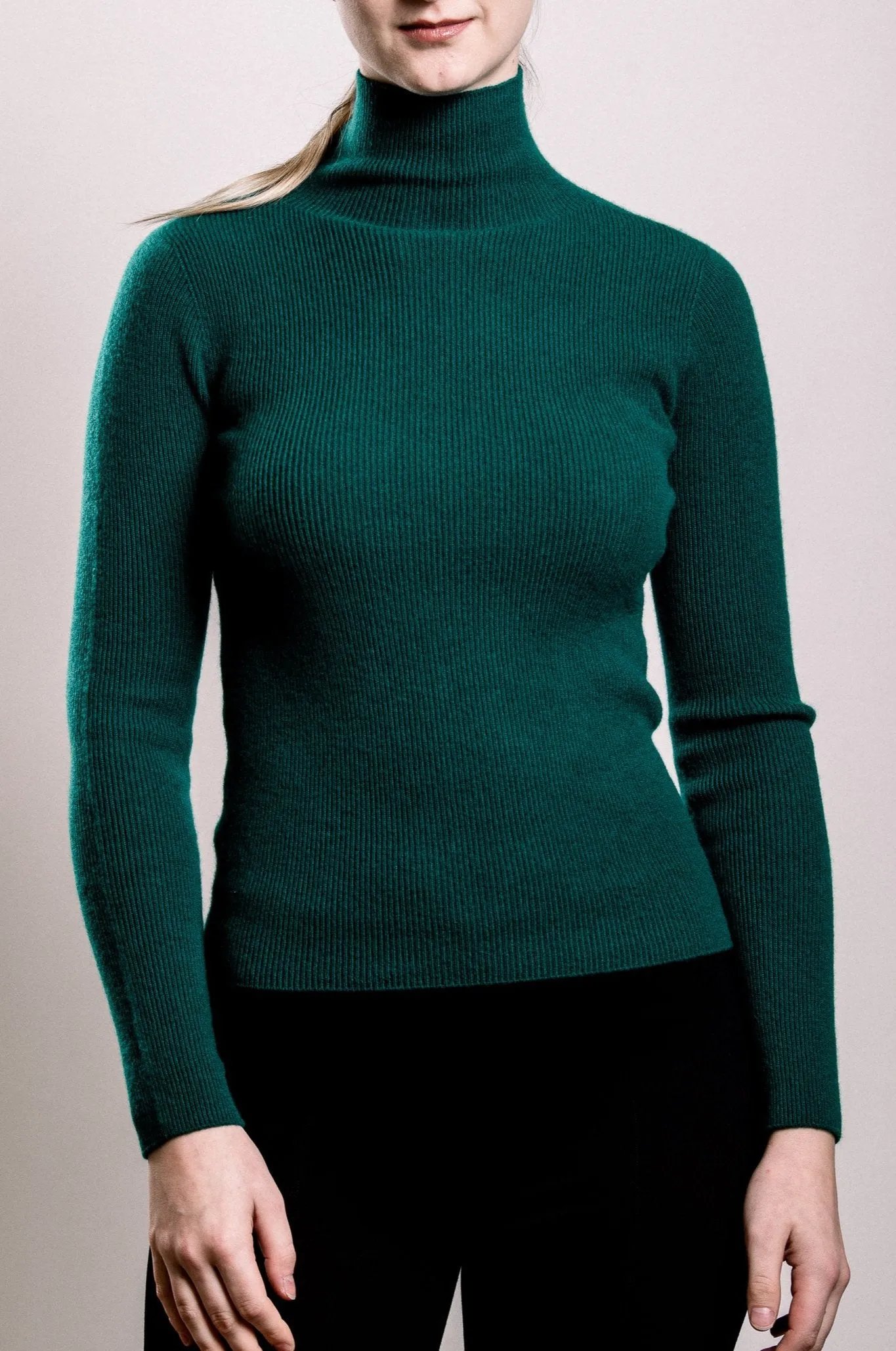 Cashmere Turtle Neck Sweater - Jade