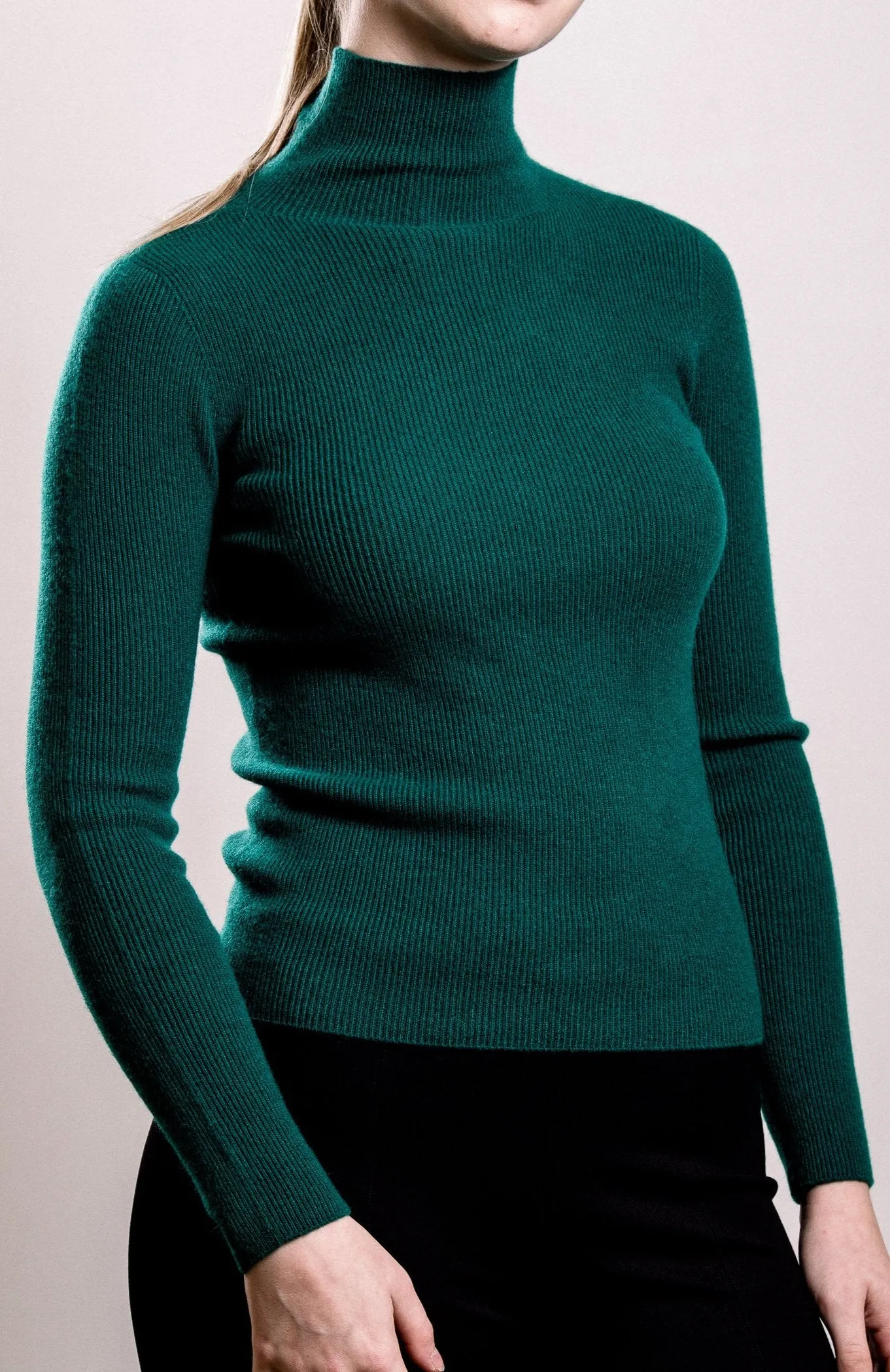 Cashmere Turtle Neck Sweater - Jade