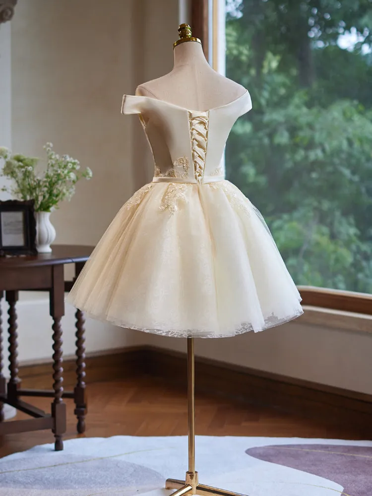 Champagne A Line Off the Shoulder Lace Appliques Short Homecoming Dress