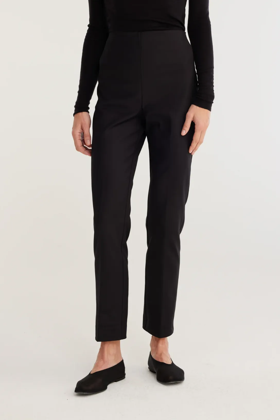 Cigarette Leg Trousers | Black