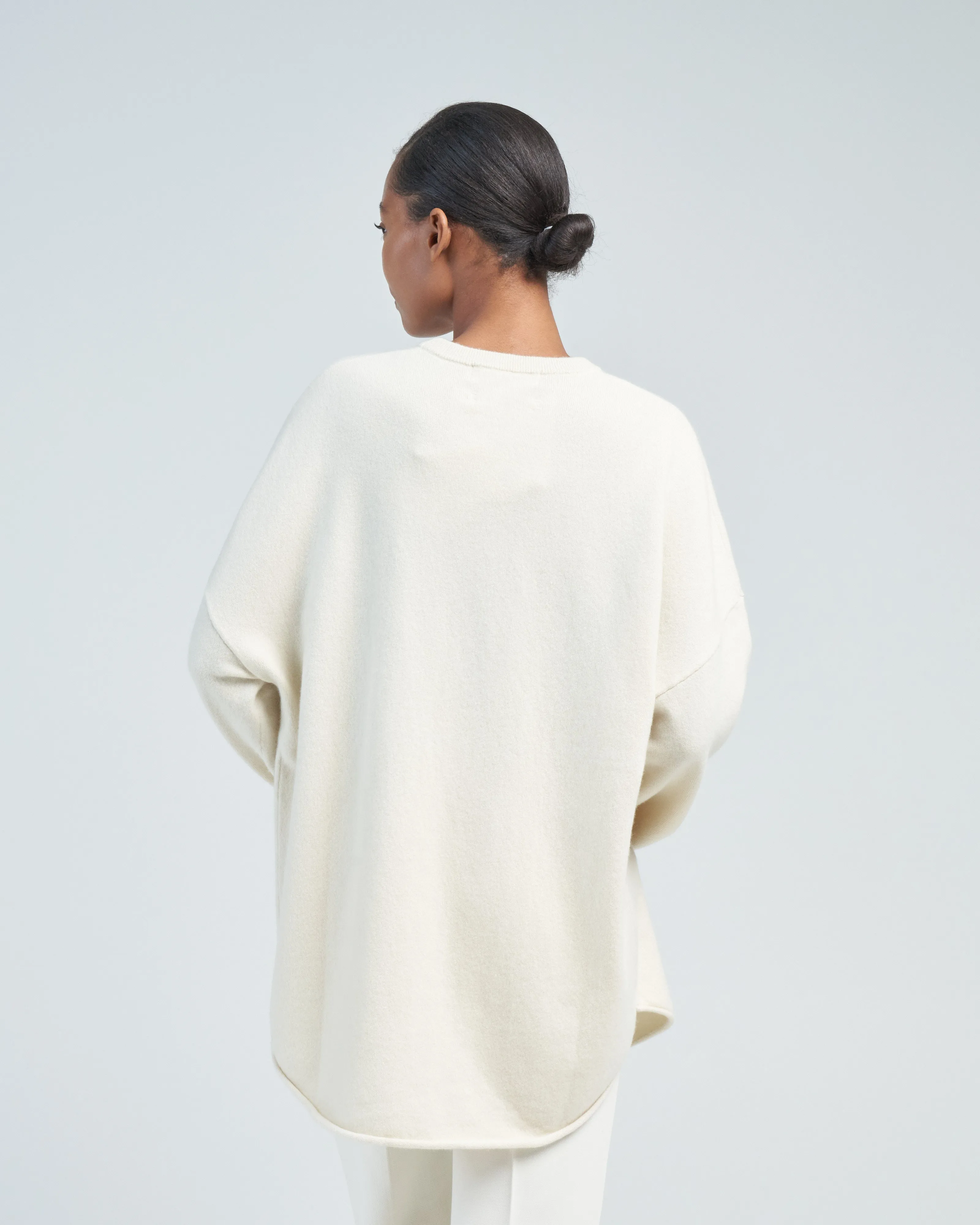 crew hop oversized curve hem sweater