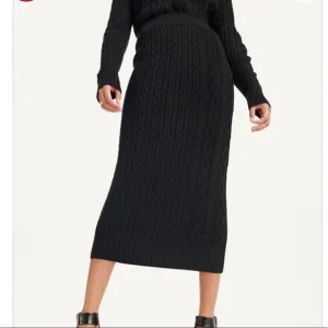 Dkny Midi Cable Knit Pencil Skirt Black