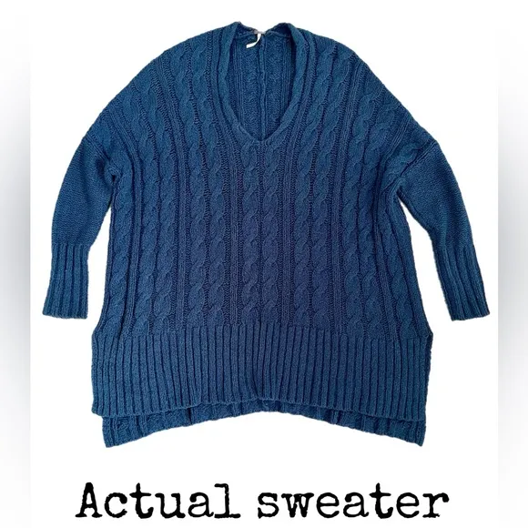 Free People Cable knitting vneck oversized sweater