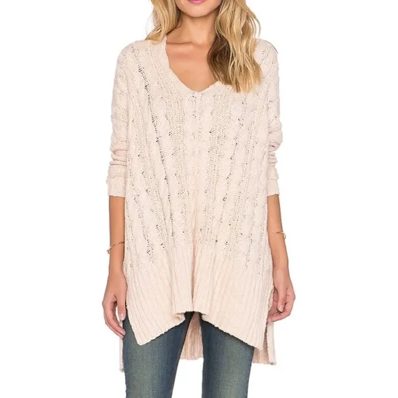 Free People Cable knitting vneck oversized sweater