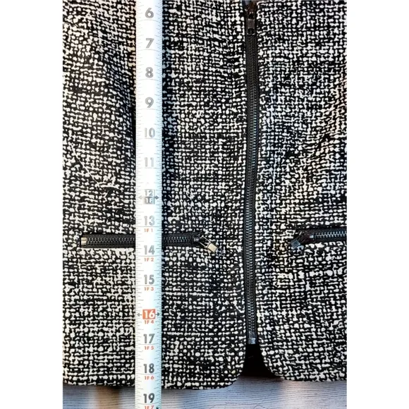 French Connection Womens Blazer Size 2 Tweed Black &amp; White Lined Zip Pockets