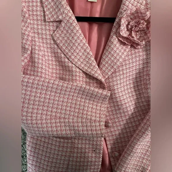 HAROLDS TWEED PINK BLAZER/JACKET WITH REMOVABLE BROCHE PIN