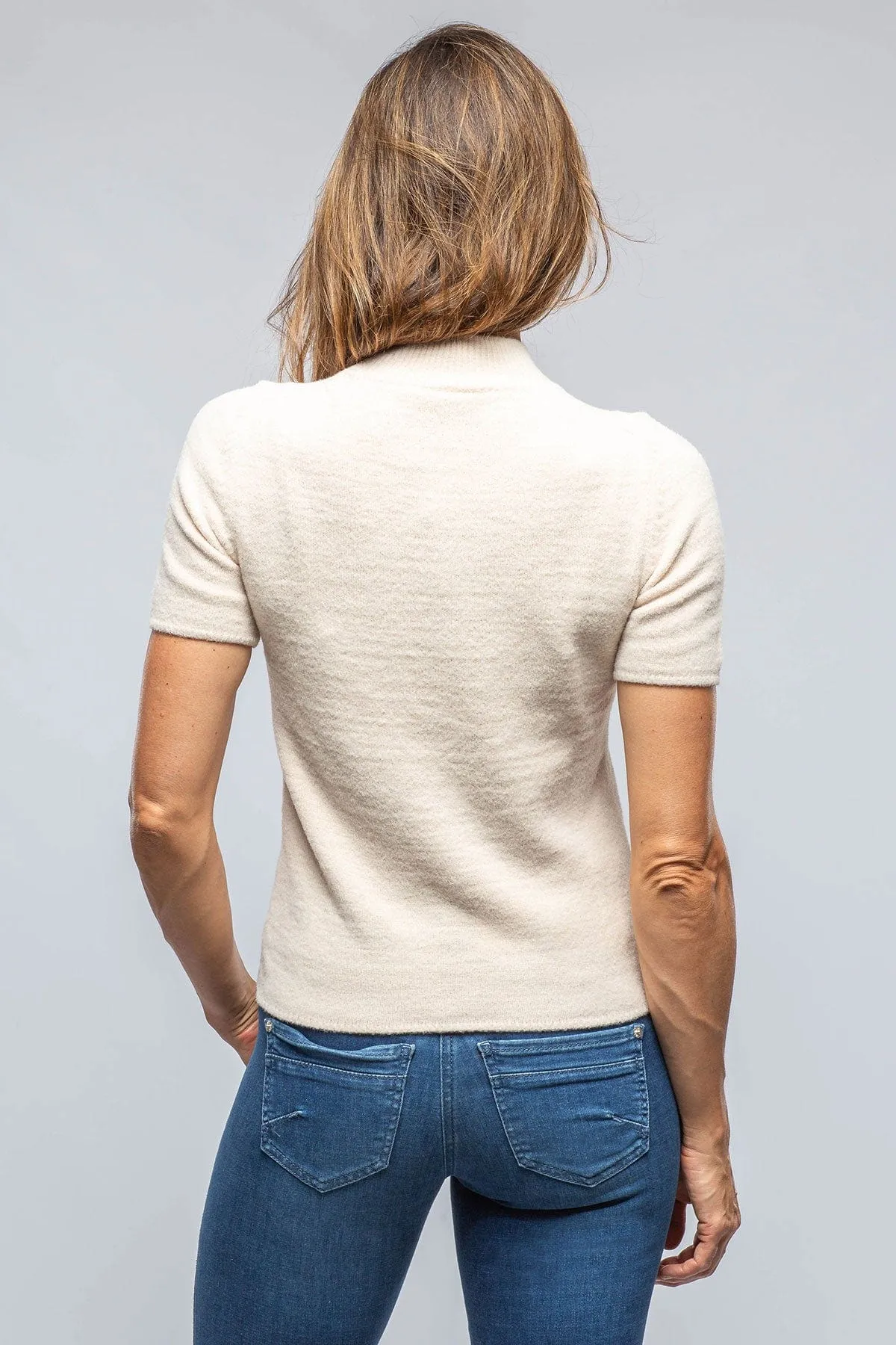 Helen Mock Neck S/S Top In Beige