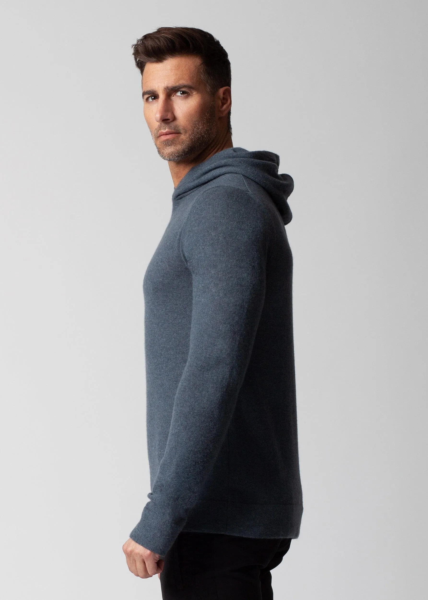 HOODED SWEATER