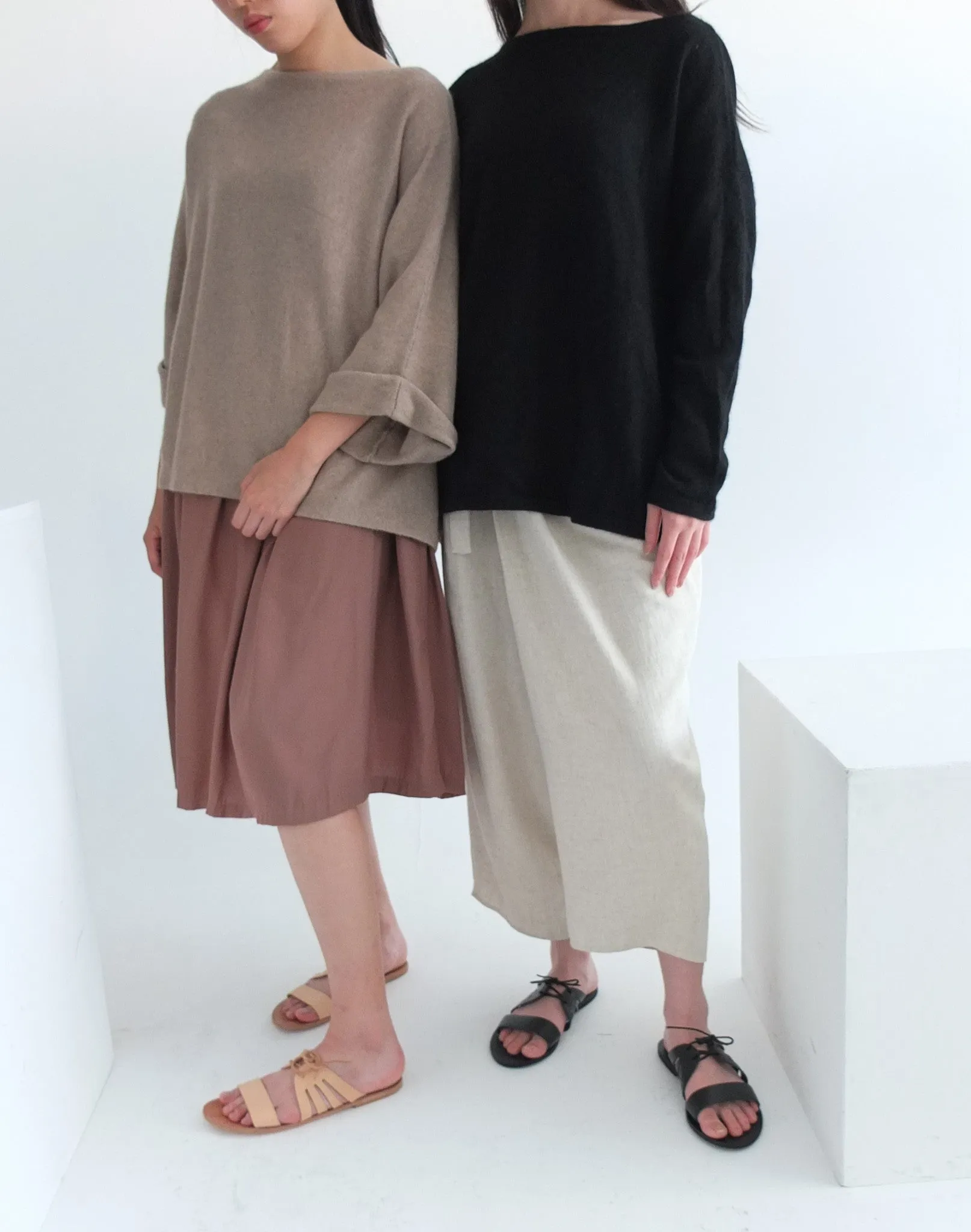 JERSEY SWEATER(left)