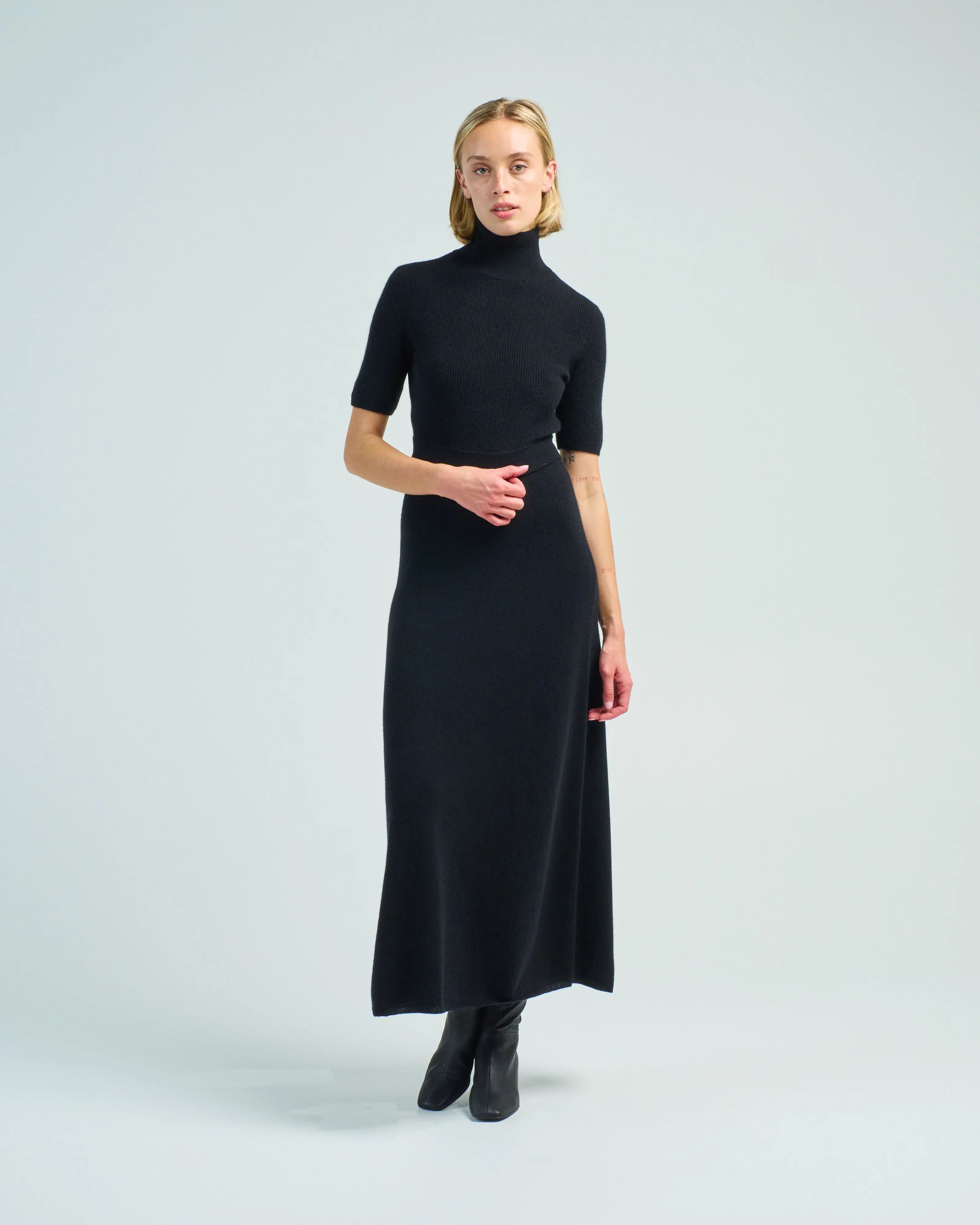 josina sweater