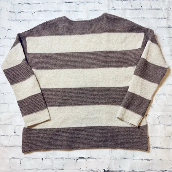 Lusso 100% Cashmere Logan Sweater Women's Size XS Caramel Combo Striped Cream
