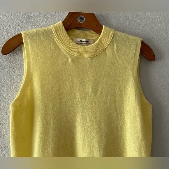 Madewell NWT (Re)sponsible Cashmere Crewneck Sweater Vest Size XS in Daffodil