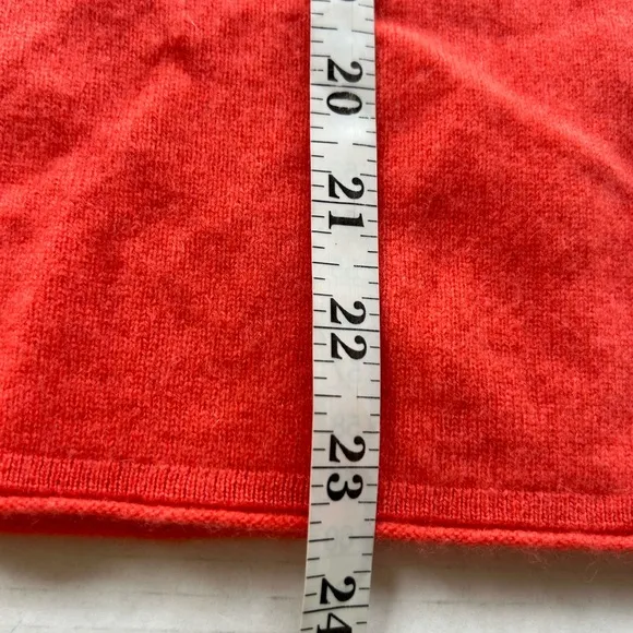 Magaschoni 100% Cashmere salmon color Sweater Sm ?