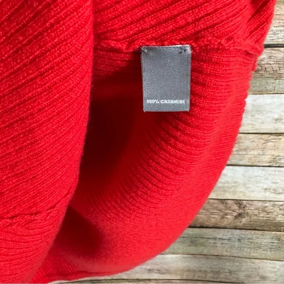 Neiman Marcus The Cashmere Collection Ribbed Red V Neck 3/4 Sleeve Sweater Sz M
