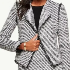 NWT-0P-Ann Taylor fringe Trim tweed black &amp; white blazer