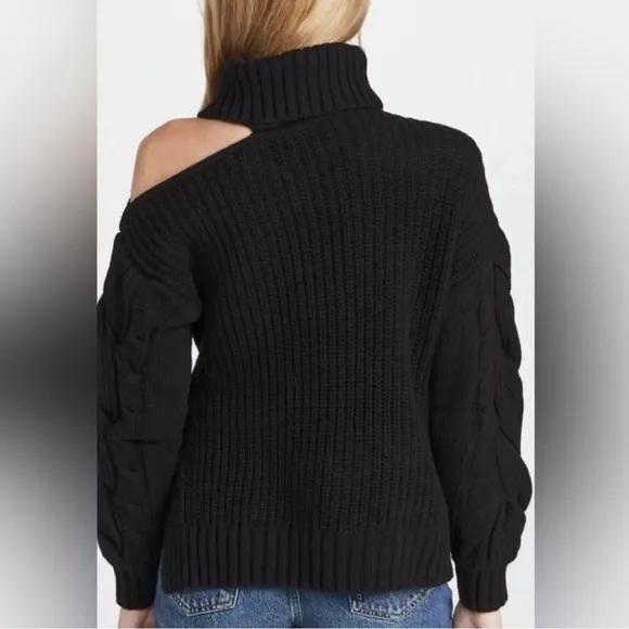 NWT ASTR The Label Black Sequoia long sleeve sweater Cutout Sz M