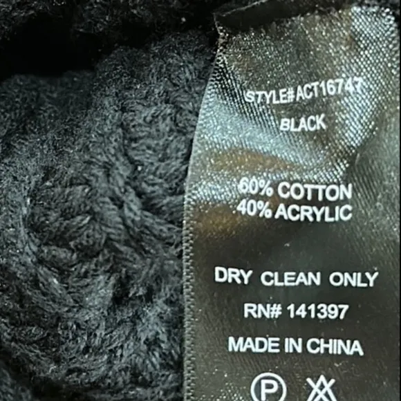 NWT ASTR The Label Black Sequoia long sleeve sweater Cutout Sz M