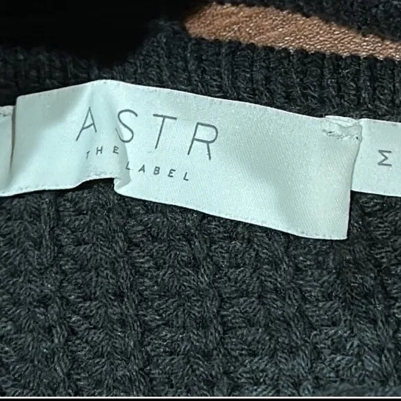 NWT ASTR The Label Black Sequoia long sleeve sweater Cutout Sz M
