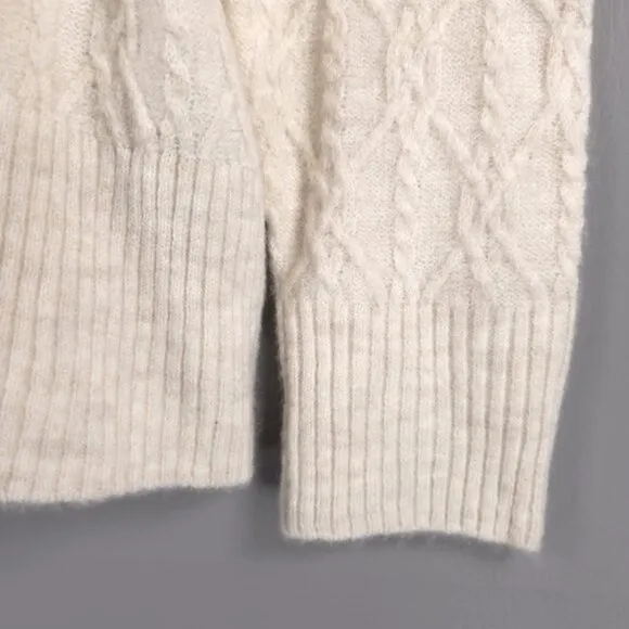 NWT HOUSE OF HARLOW 1960 Cable Knit Rib Hem &amp; Cuffs Knit Pullover Sweater MEDIUM