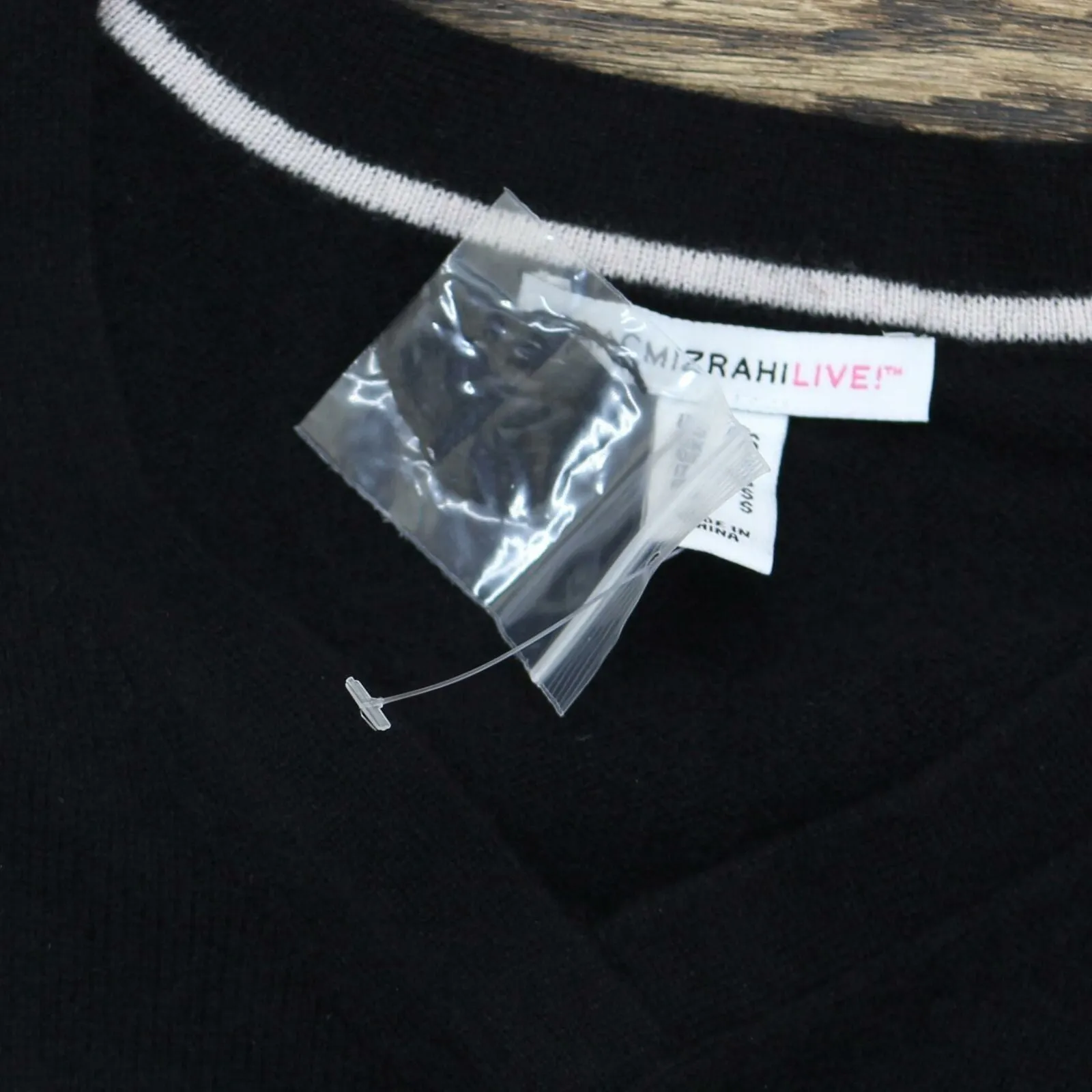NWT Isaac Mizrahi Live! 2-Ply Cashmere V-neck Tunic Sweater. A296236 X-Small