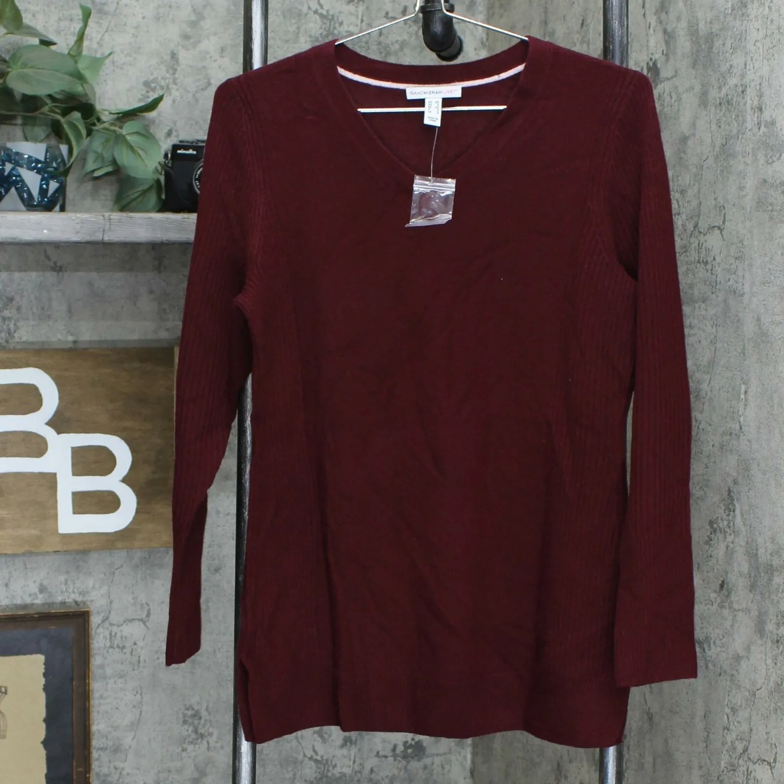 NWT Isaac Mizrahi Live! 2-Ply Cashmere V-neck Tunic Sweater. A296236 X-Small