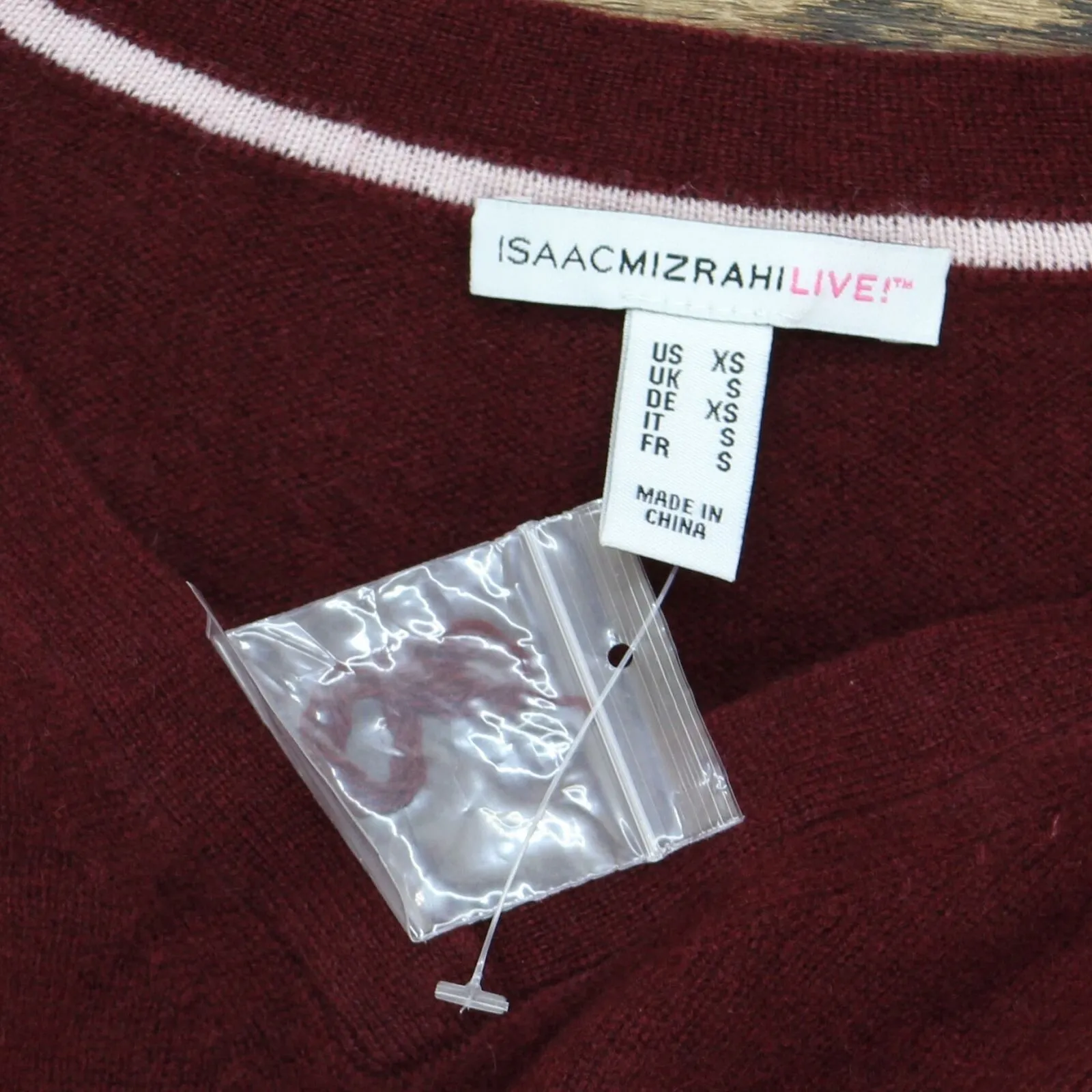 NWT Isaac Mizrahi Live! 2-Ply Cashmere V-neck Tunic Sweater. A296236 X-Small
