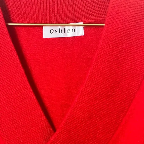 NWT Oshlen Wool Cashmere Red Sweater, Size Medium