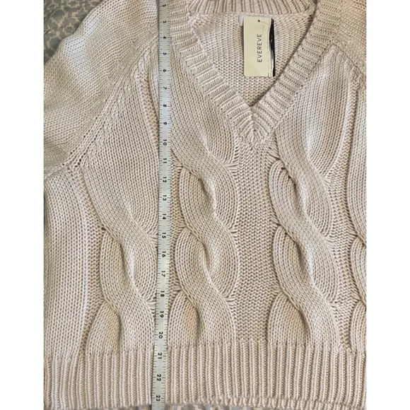 NWT Women's 525 Beige Cream Cable Knit V-Neck Sweater Size M