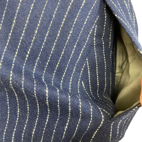 Oscar De La Renta 2 PC Suit Jacket Skirt Pinstriped Acrylic Wool Vintage Sz 12