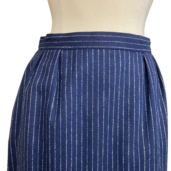 Oscar De La Renta 2 PC Suit Jacket Skirt Pinstriped Acrylic Wool Vintage Sz 12