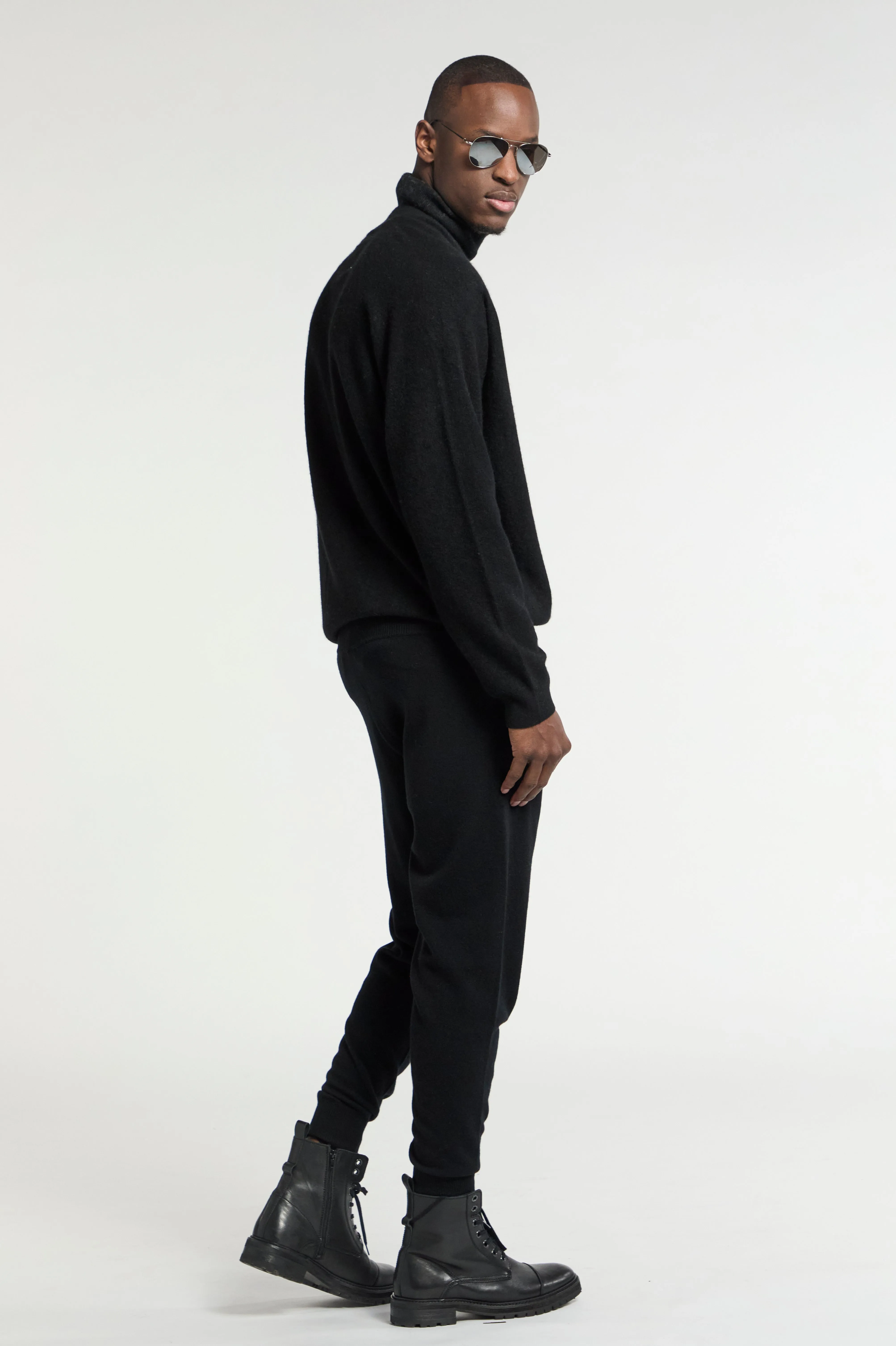 Pure Cashmere Turtleneck Sweater